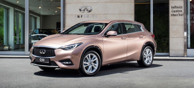 INFINITI Q30 SATIŞA SUNULDU