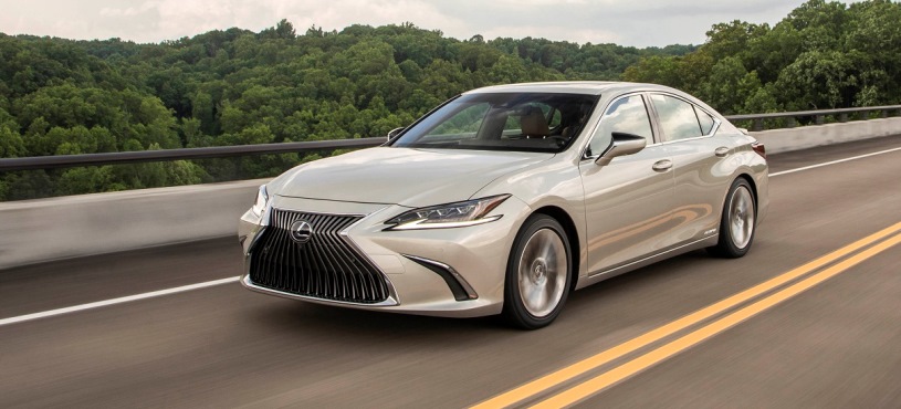 LEXUS ES’YE EURO NCAP’TEN 5 YILDIZ