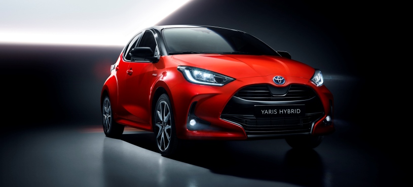 TOYOTA YARIS YENİLENDİ