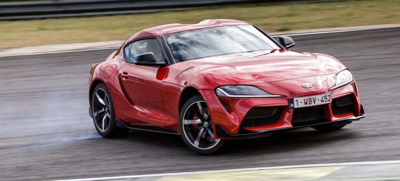 TOYOTA GR SUPRA’YA ALTIN DİREKSİYON 