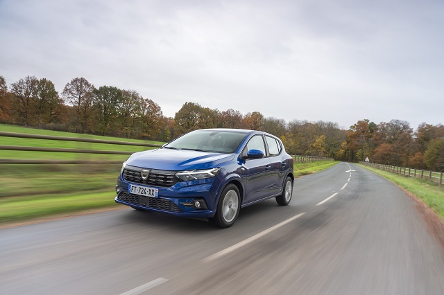 Yeni Dacia Sandero satışa sunuldu!