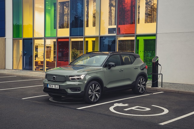 Yeni Volvo XC40 Recharge Twin Engine Türkiye'de!