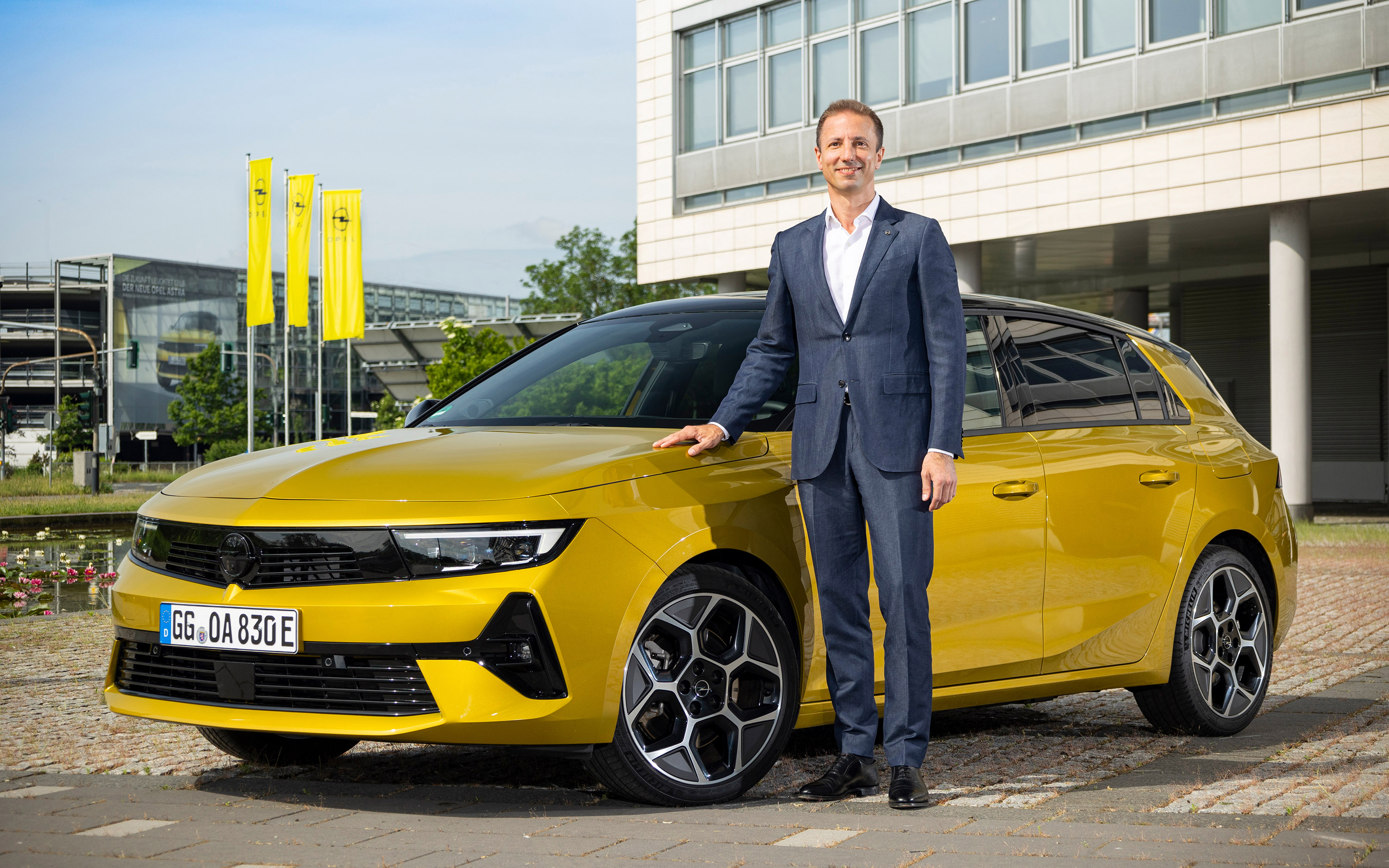 Opel’in Yeni CEO’su Florian Huettl oldu!